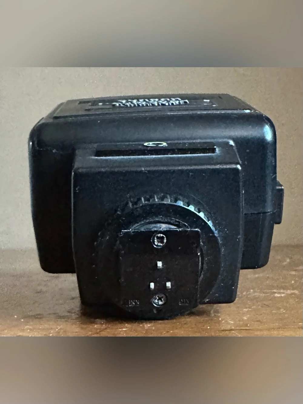 Sunpak MX-2D Black On-Camera Flash - Compact Professional Lighting